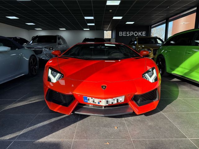 Lamborghini Aventador LP 700-4