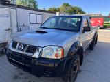 Nissan Navara 4x4 AHK - gebrauchte Nissan Navara aus dem Jahr 2005