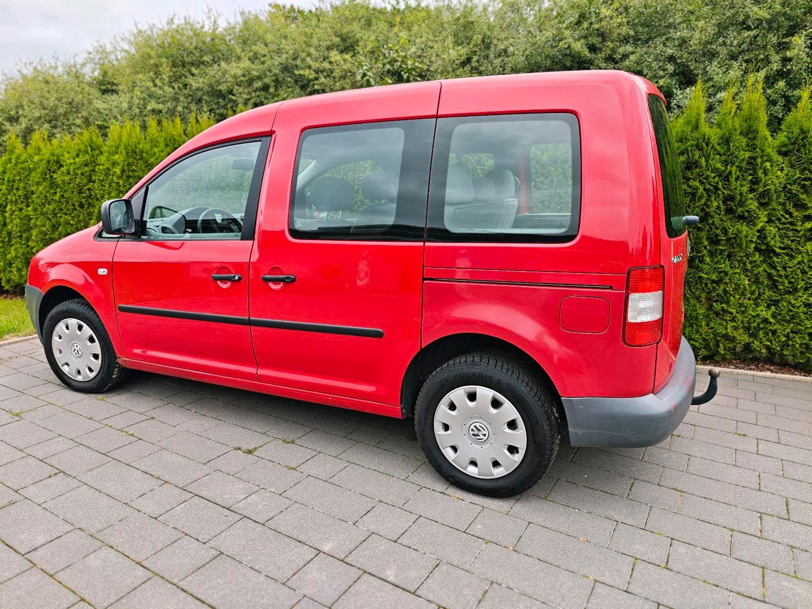 Volkswagen Caddy 2005 — rear view