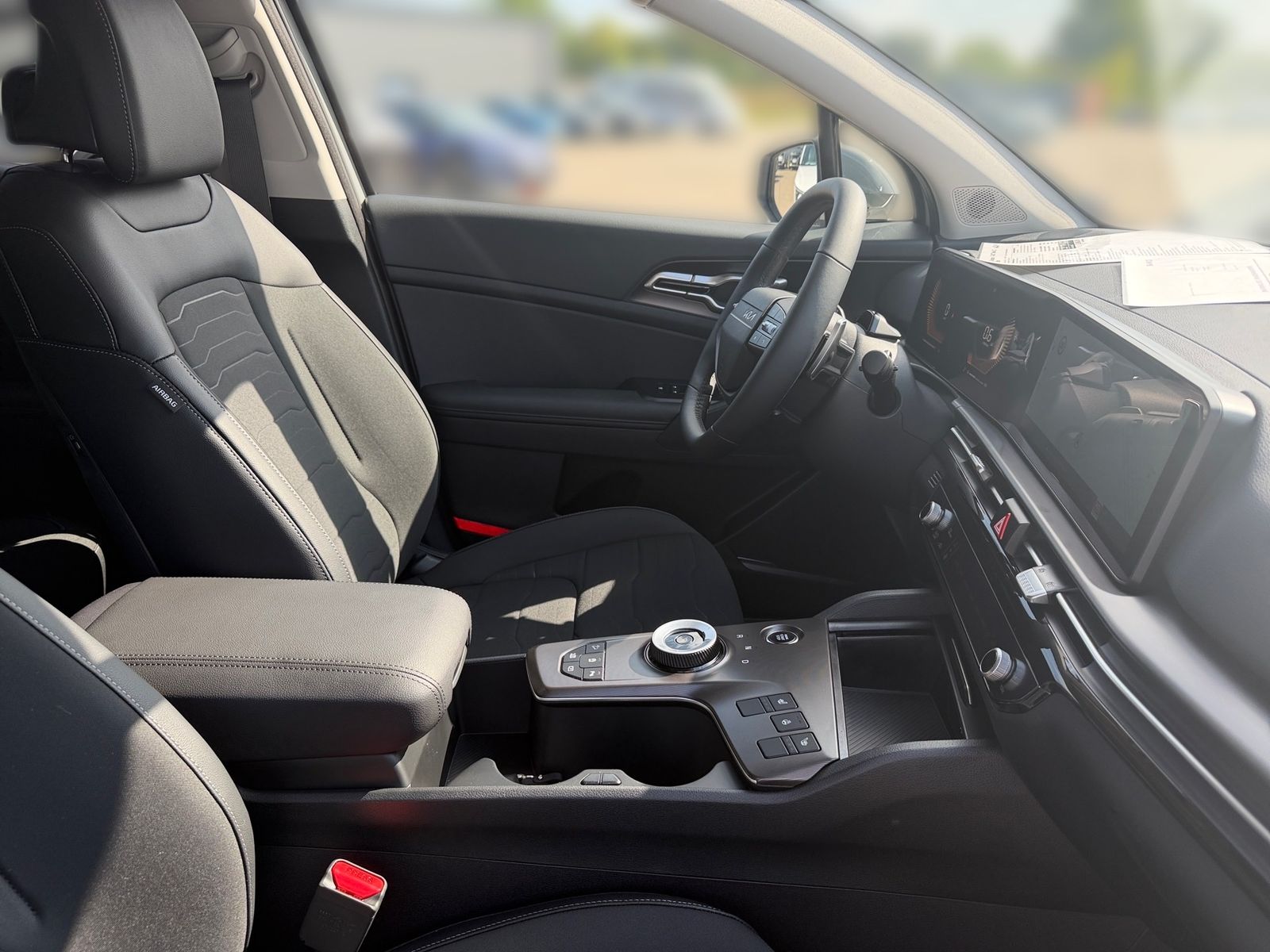 Fahrzeugabbildung Kia SPORTAGE 1.6T 2WD DCT Vision KOM Facelift