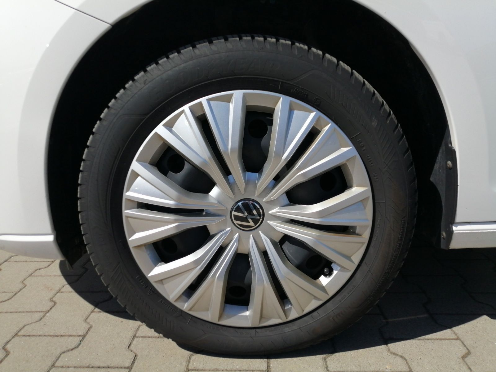 Volkswagen Caddy Maxi - Bild 8