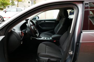 Fahrzeugabbildung Audi A3 Sportback Ambition aus 1. Hand