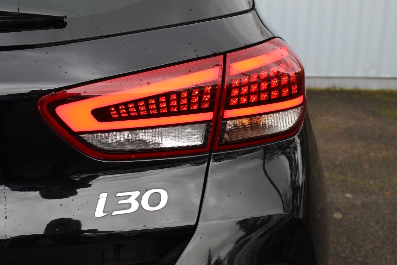 Fahrzeugabbildung Hyundai i30 Advantage Navi*Sitzh.*Kamera*LED*PDC