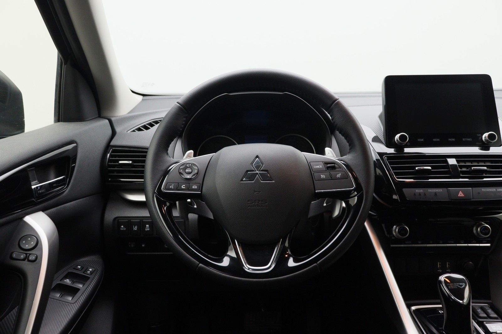 Fahrzeugabbildung Mitsubishi Eclipse Cross Plug-in Hybrid 2.4 Basis 4WD