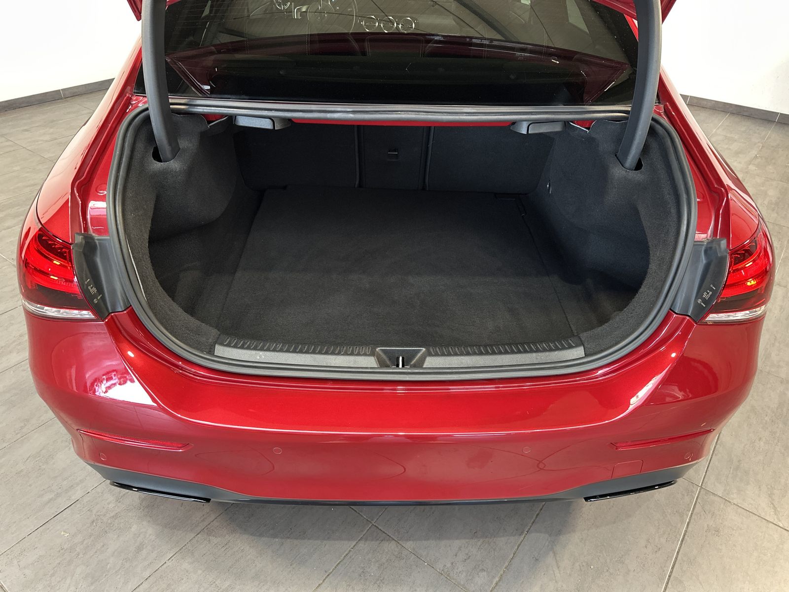 Fahrzeugabbildung Mercedes-Benz A 250 Edition 2020 NAV+LED+BURMESTER+18ZO+KAMERA