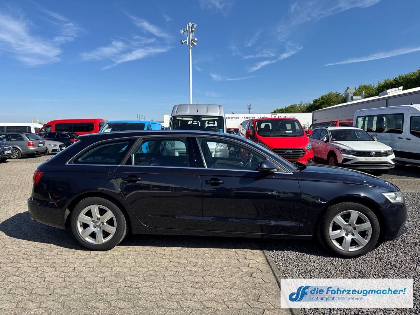 Fahrzeugabbildung Audi A6 Avant 2.8 FSI AHK-klappbar Navi Leder Bi-Xeno