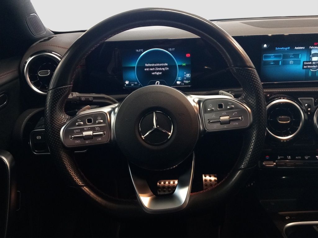 Fahrzeugabbildung Mercedes-Benz CLA 250 e Shooting Brake AMG Line*Pano-Dach*LED