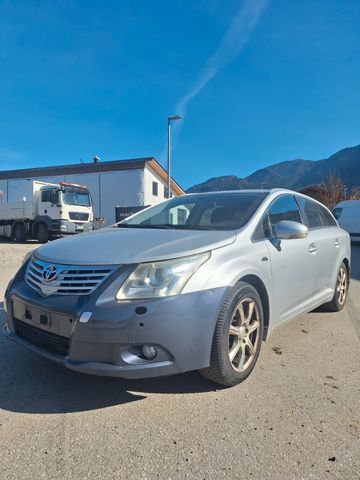 Toyota Avensis Kombi Executive