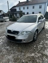 Skoda Octavia Combi 2.0 TDI RS RS - Skoda Octavia aus 2007: RS