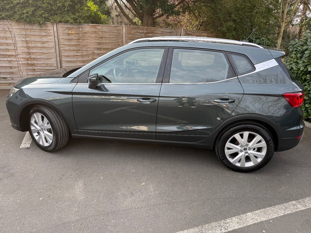Seat Arona