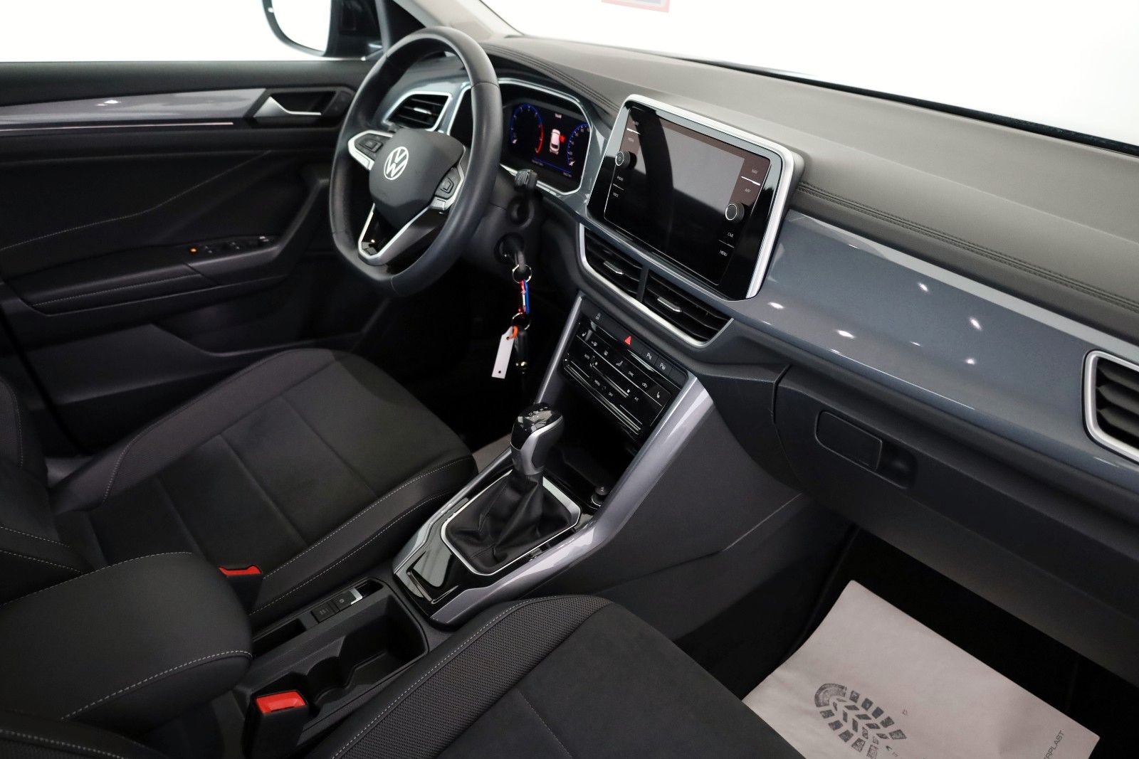 Fahrzeugabbildung Volkswagen T-Roc Style T.Leder,Navi,LED,ACC,SH,PDC,SR+WR