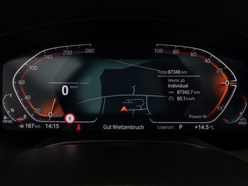 Fahrzeugabbildung BMW 530d Luxury Line Panorama Laser Kamera HUD HiFi