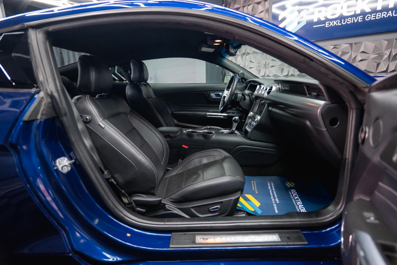 Fahrzeugabbildung Ford Mustang Shelby GT 500 Coupe Performance PREMIUM