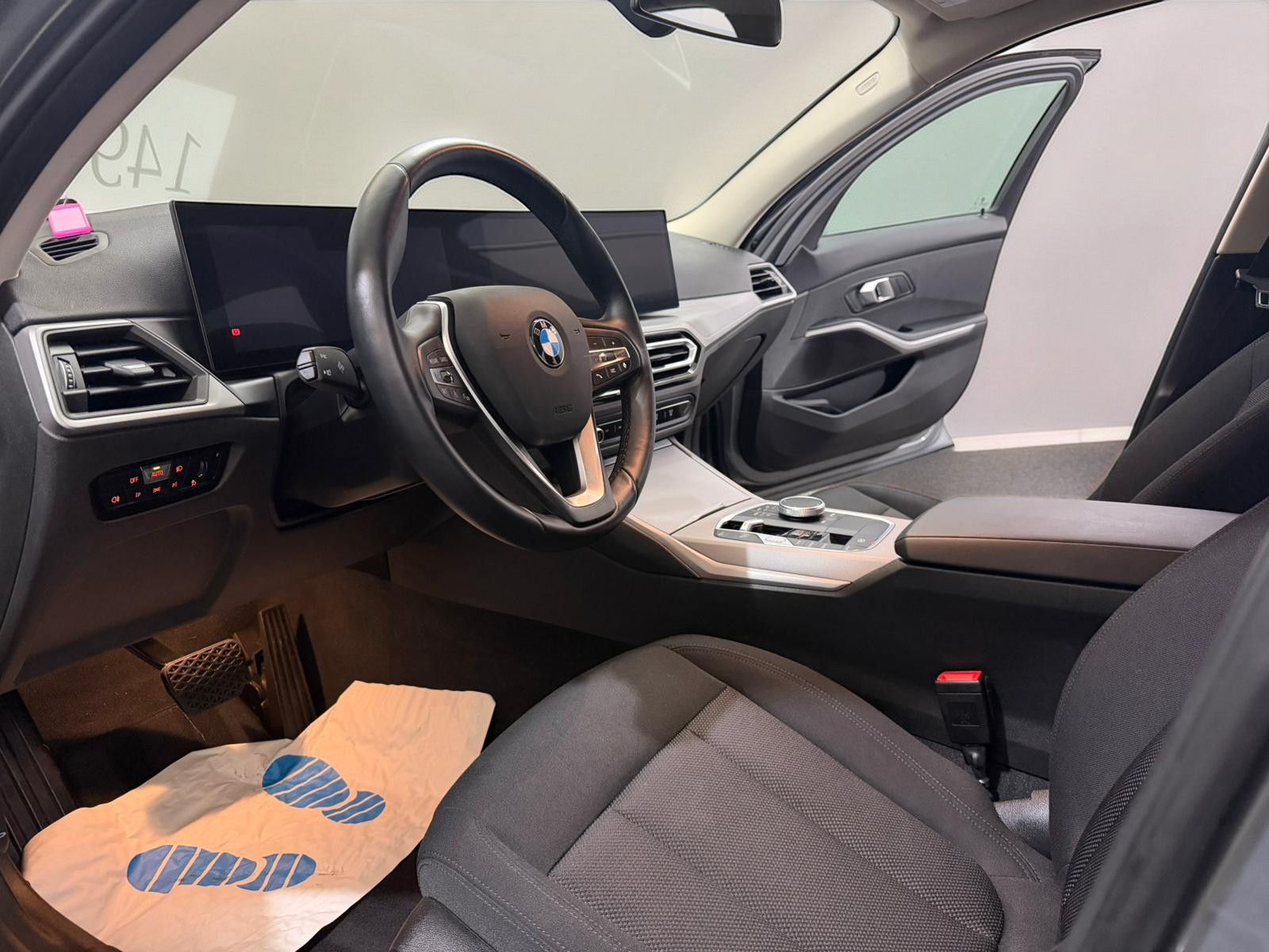BMW 320d Limo xDrive Shadow-Line AHK*LED*WIDE*U-FREI foto 12