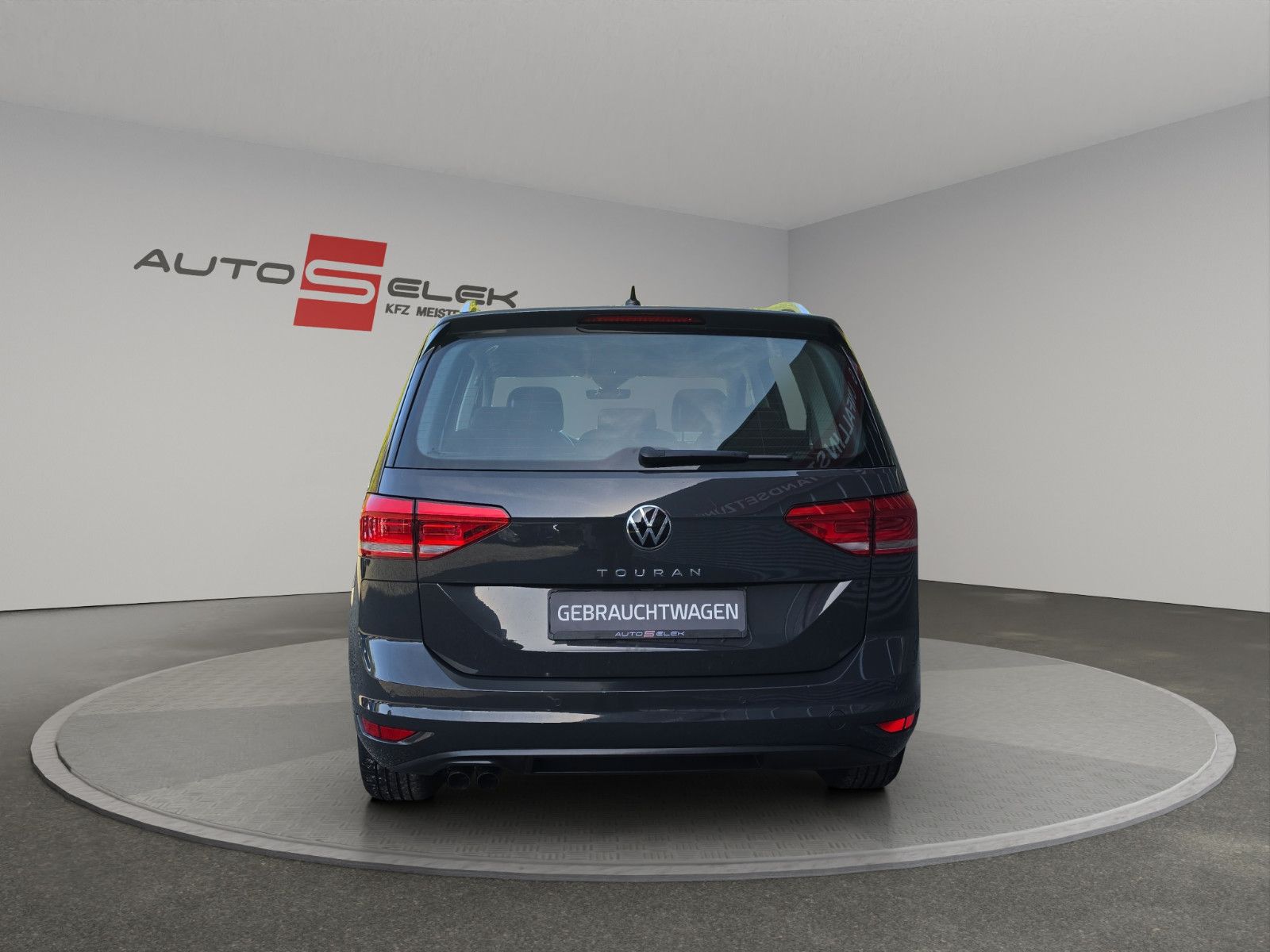 Fahrzeugabbildung Volkswagen Touran Highline BMT/Start-Stop AUTOMATIK 1.Hand
