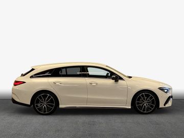 Mercedes CLA 180 Shooting Brake - 4