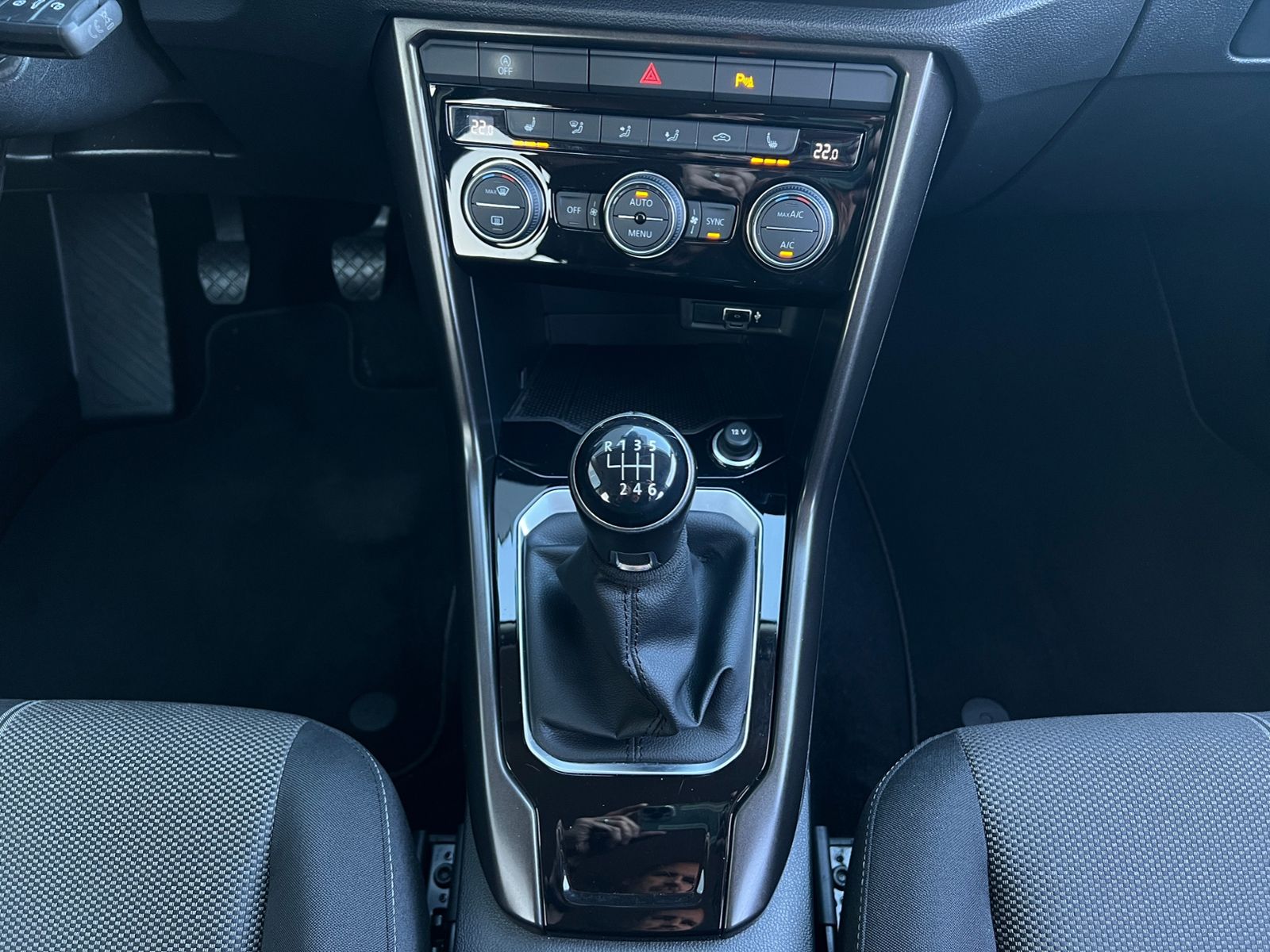 Fahrzeugabbildung Volkswagen T-Roc Style 1.5 TSI