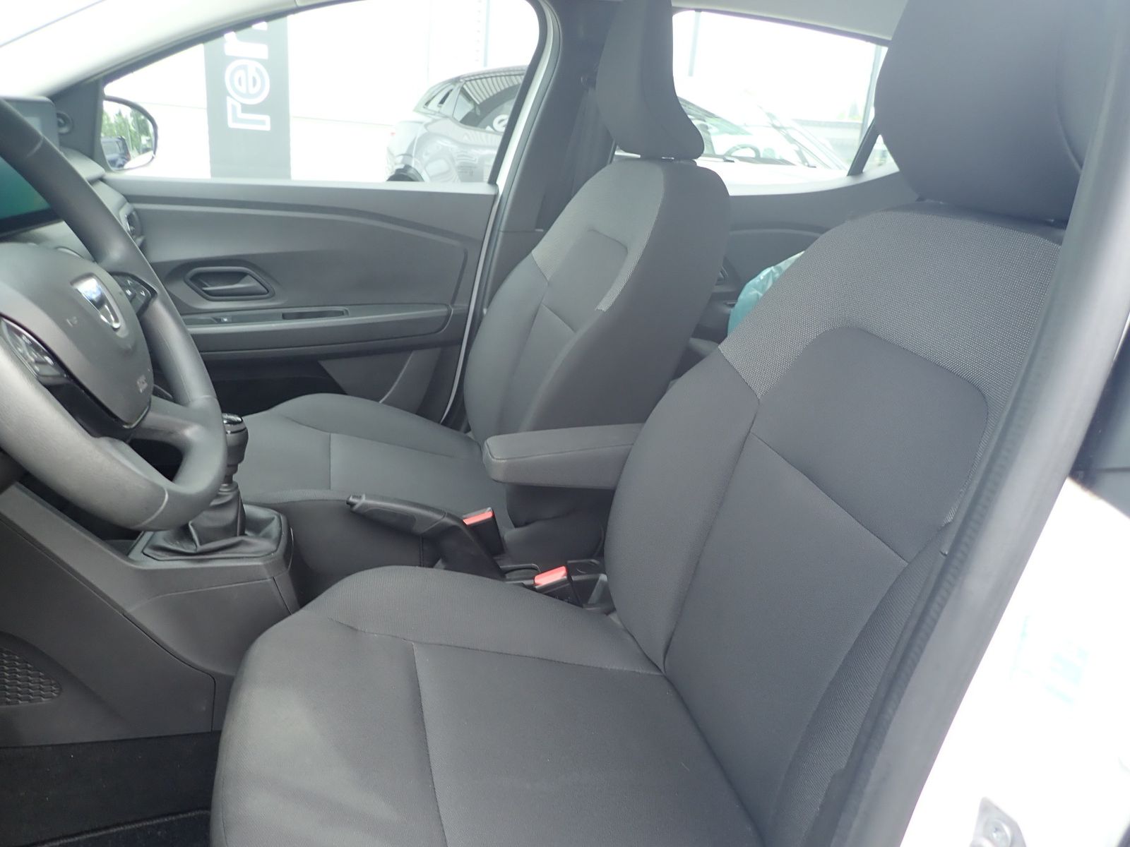 Fahrzeugabbildung Dacia Sandero Essential SCe 65
