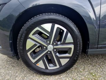 Hyundai KONA Trend 64 kWh (204PS)