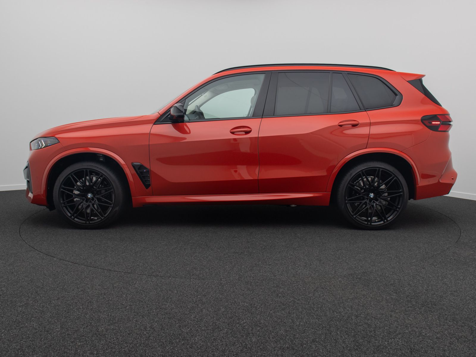 Fahrzeugabbildung BMW X5 M Competition Sky Lounge B&W Massage MegaVoll