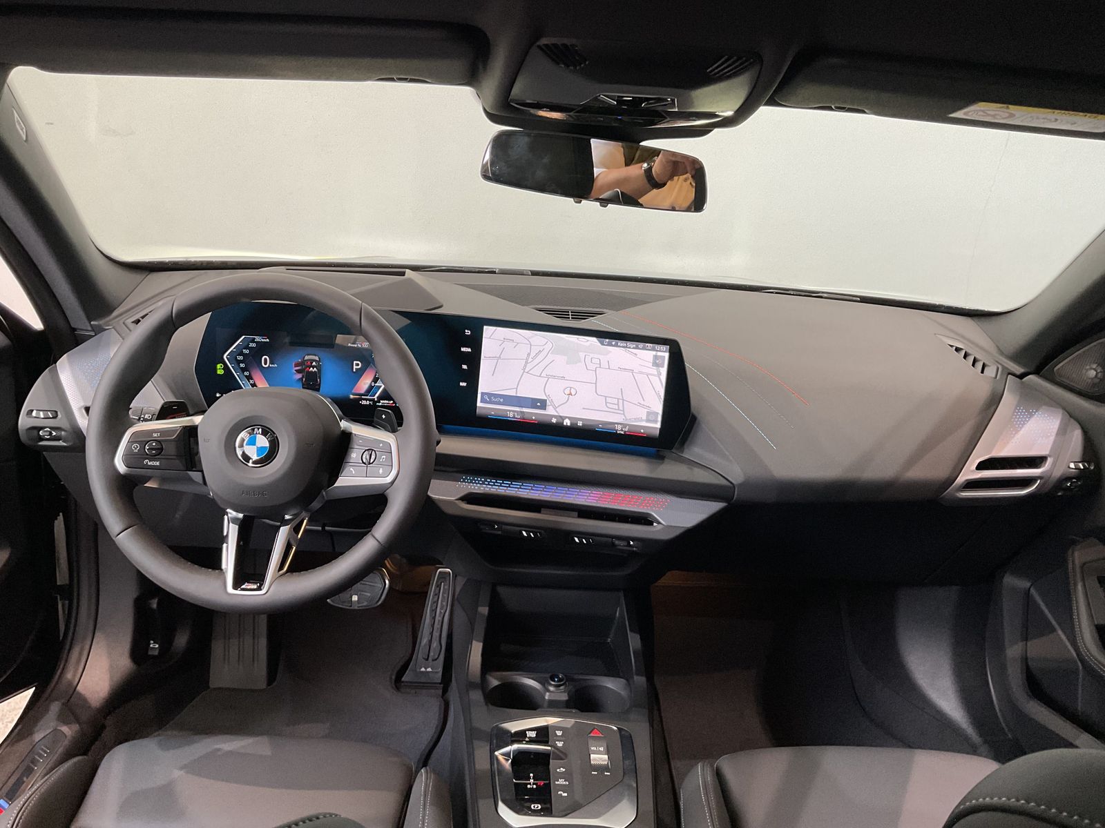 Fahrzeugabbildung BMW 220 |M Sportpaket Pro |Head-Up Display |AHK DAB
