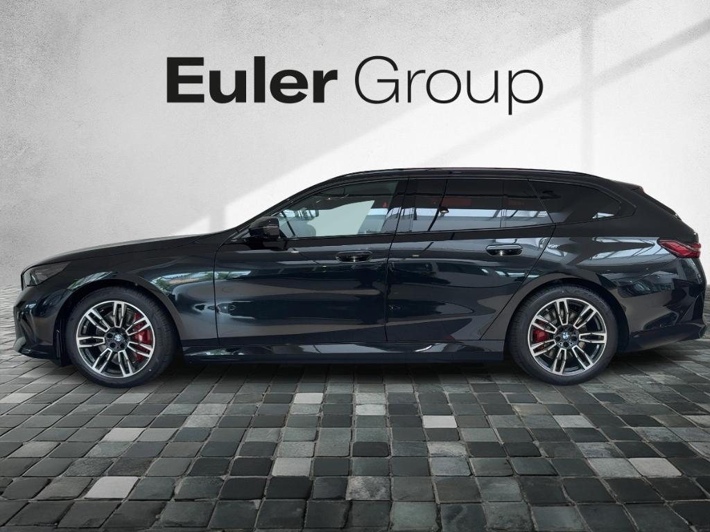 BMW i5 eDrive40 Sportpaket HUD AHK-klappbar AHK Navi
