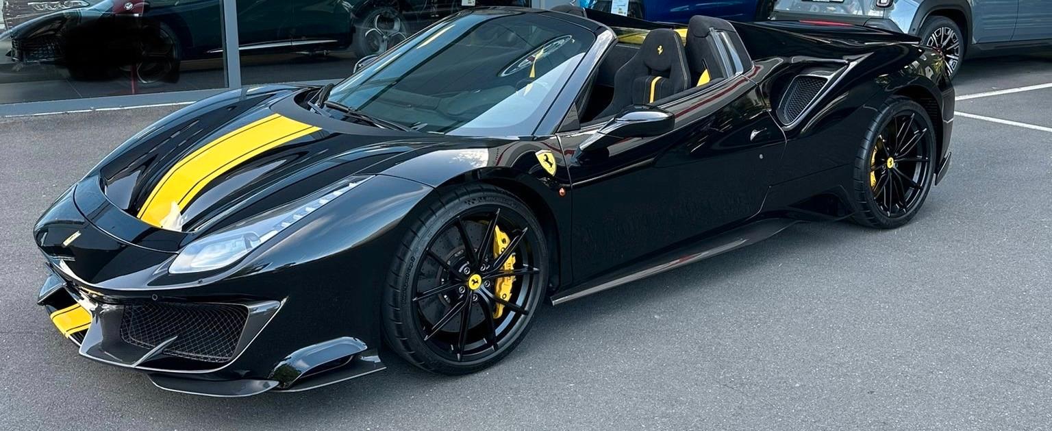 Ferrari 488 Pista SPIDER BLACK LIFT LAST SERVICE 05.2026