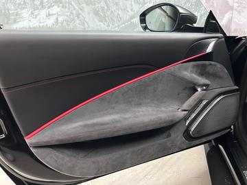 صورة مصغرة 14 لـ 2021 Ferrari ROMA