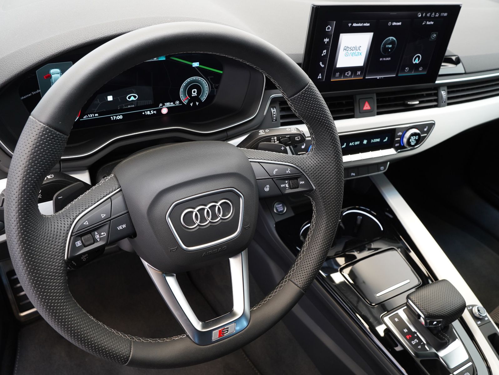 Fahrzeugabbildung Audi A4 Avant 35 TDI S line Competition Edition