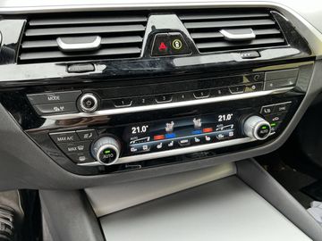 BMW 520 - 11