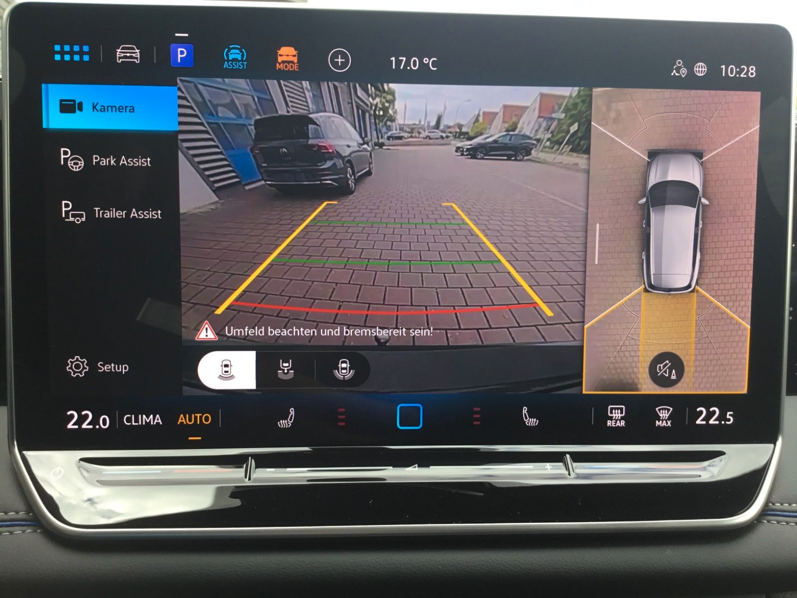 Fahrzeugabbildung Volkswagen Tiguan 2.0 TDI DSG 4M R-Line+AHK+20"+Matrix+Pano