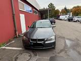 BMW E90 330d - BMW 330: 330d E90