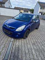 Hyundai i20 1.4 Comfort Automatik,8 Fach, Klimaanlage - Hyundai i20: Blau