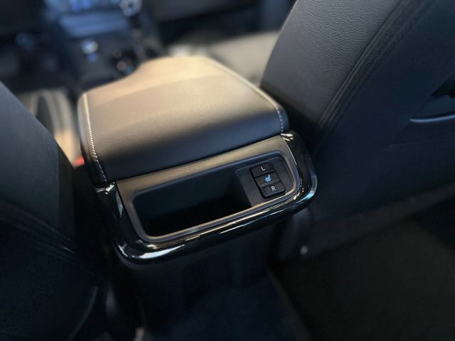 Toyota Hilux Double Cab Invincible 4×4 *SOFORT*