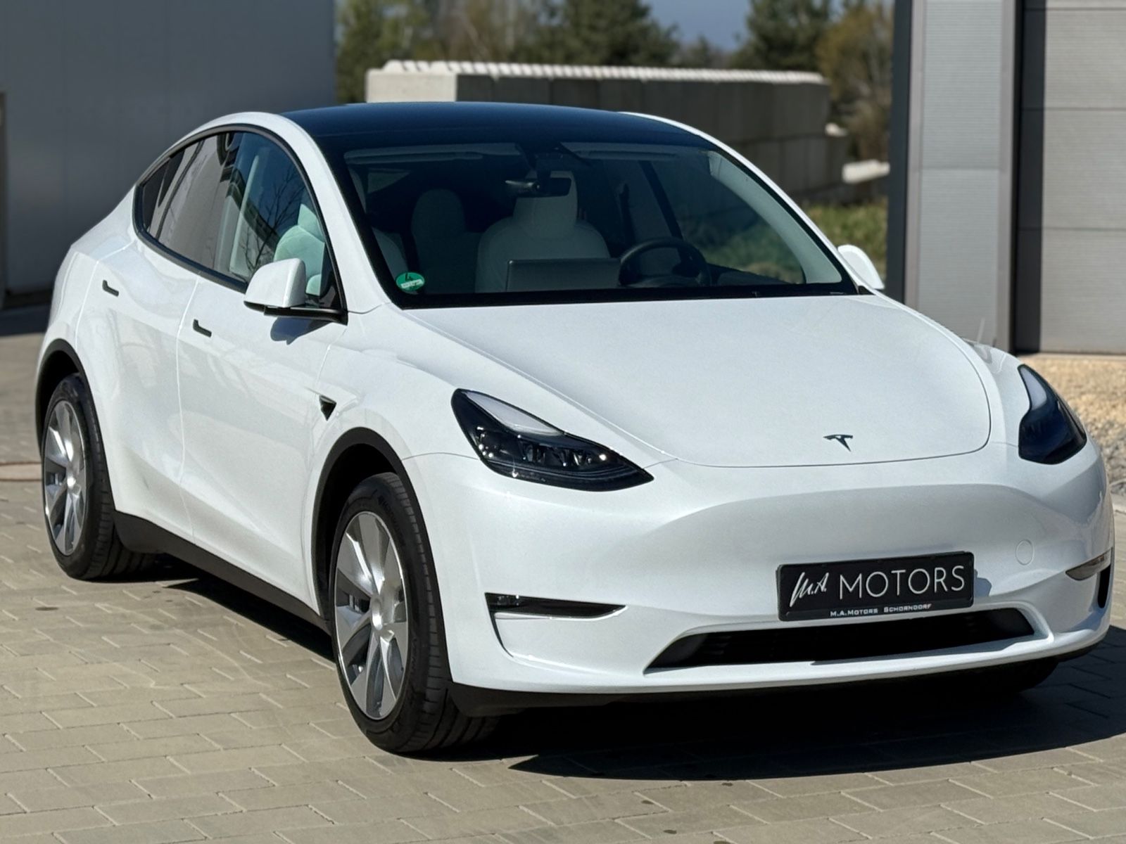 Tesla Model Y Long Range Dual AWD/AUTOPILOT/1.HAND/MWS