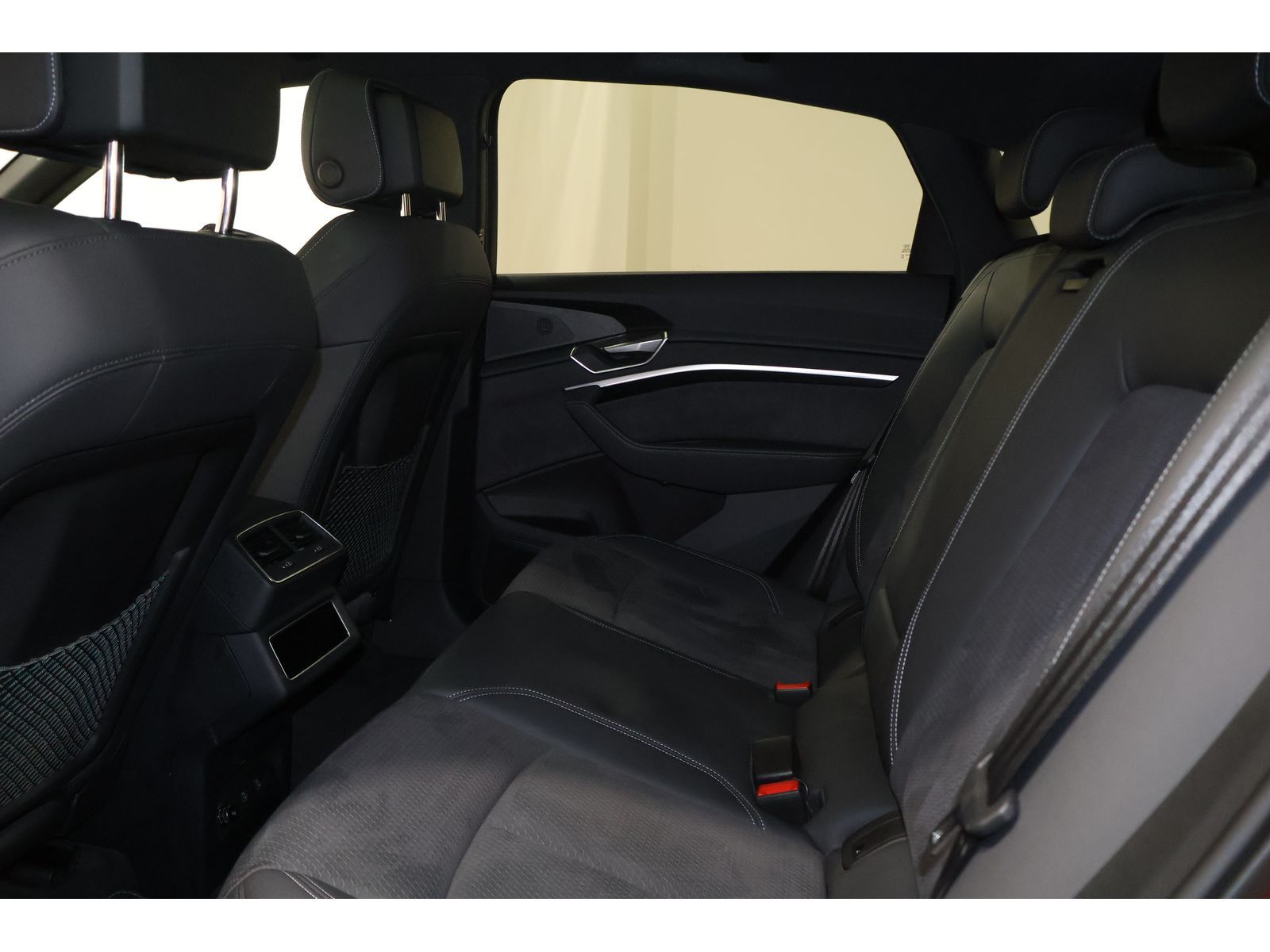 Audi Q8 e-tron - Bild 12
