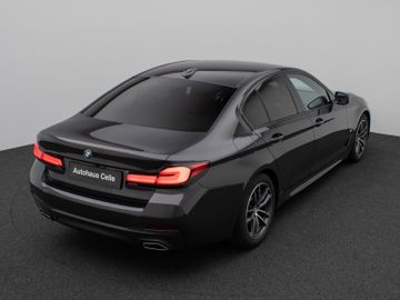 Fahrzeugabbildung BMW 520d M Sport  Kamera HUD DAB HiFi AHK DisplayKey