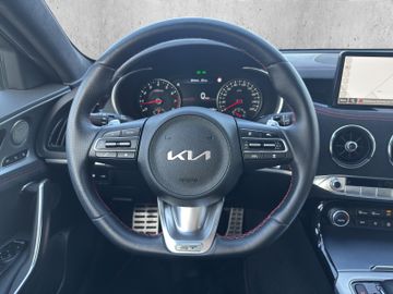 Kia Stinger GT 3.3 V6 T-GDI +Navi+LED+HUD+Kam.+SHZ