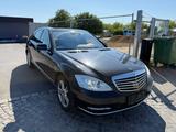 Mercedes-Benz S 350 S -Klasse Lim. S 350 CGI BE - Mercedes-Benz S 350 mit Benzin-Antrieb