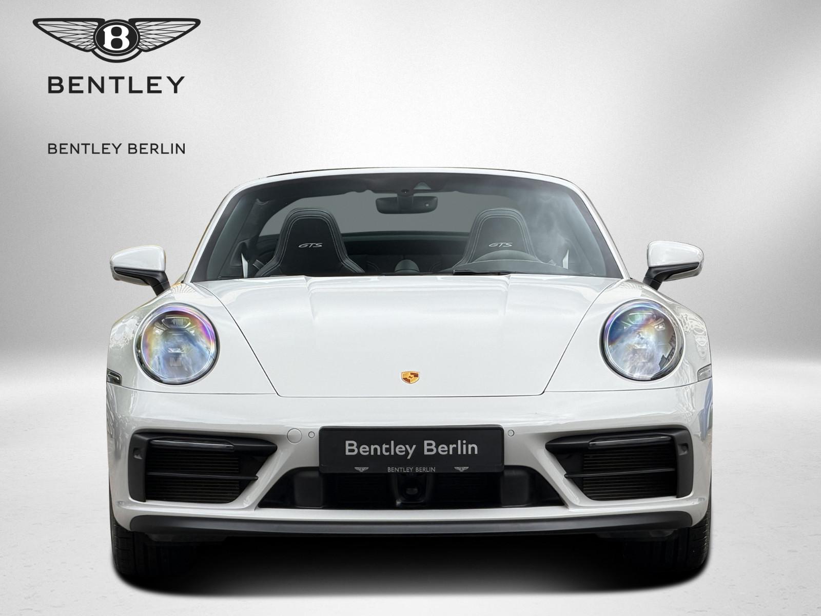 Porsche 911 Targa 4 GTS BURMESTER LIFT CARBON 18 WEGE