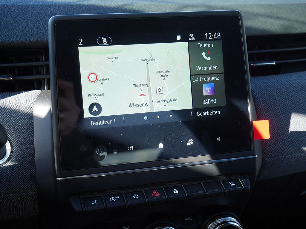 Fahrzeugabbildung Renault Clio Techno TCe 90 Automatik