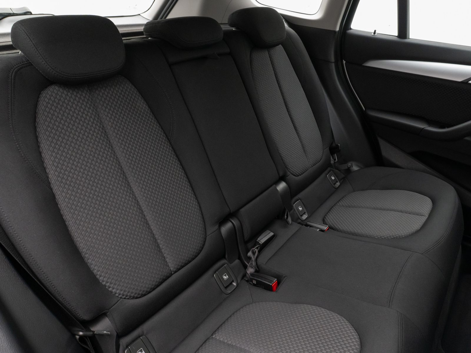 Fahrzeugabbildung BMW X1 xD25e Parkassist DAB AHK Geschwindigkeitsreg