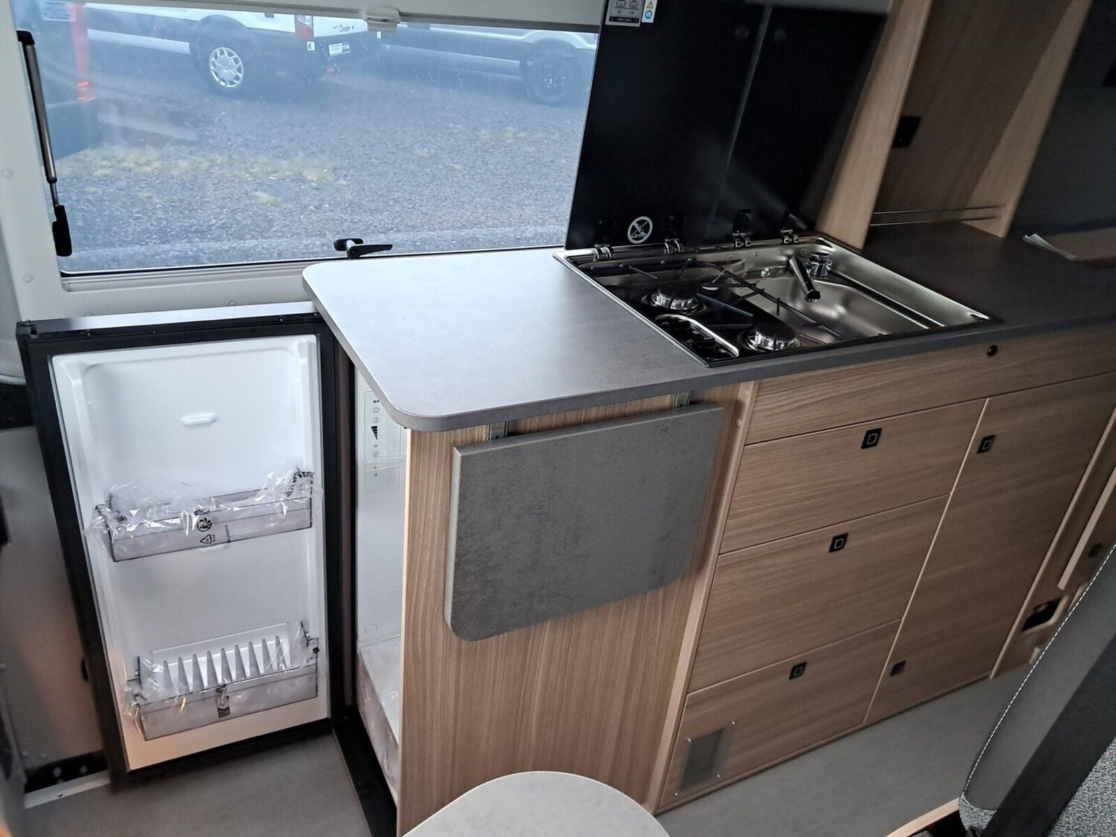 Fahrzeugabbildung Pössl Summit 640 Citroen 140 PS Lithium, Solar,Markise