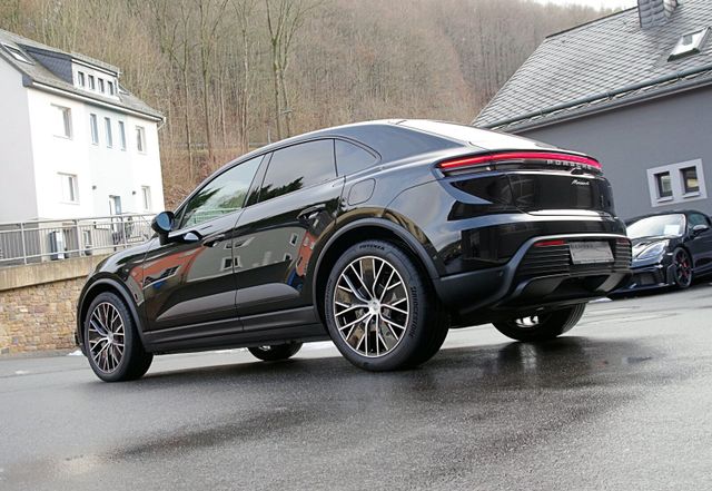 Porsche Macan 4*ACC,AHK,PANO,BOSE,Head-Up,Beifahrerdisp*