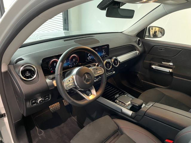 Fahrzeugabbildung Mercedes-Benz GLB 250 AMG/LED/MBUX/DAB/Park-Paket/Tempomat