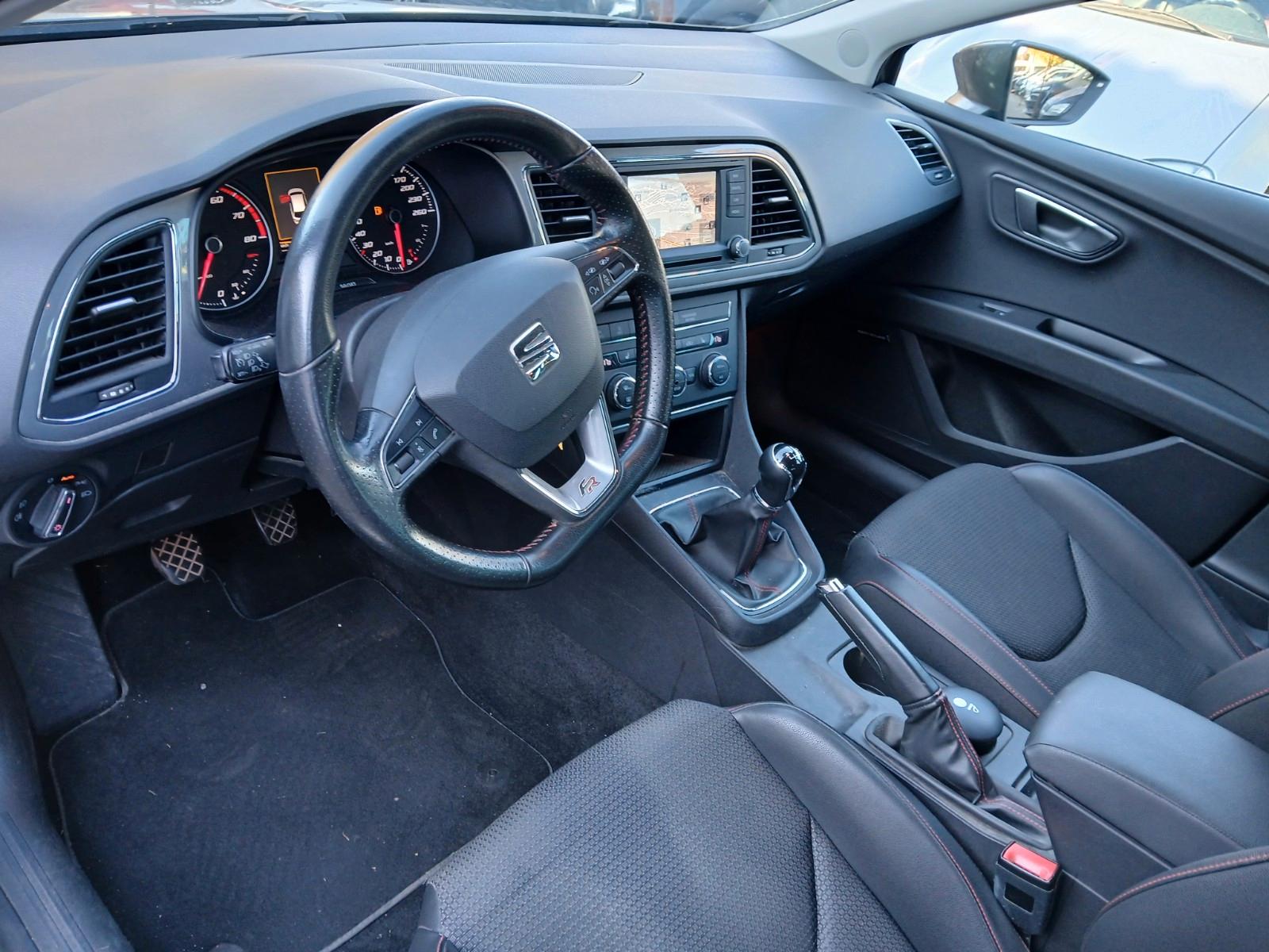 Seat Leon 2015 — photo 10