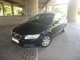Volvo V70 D5 Momentum Shz Navi Leder - gebrauchte Volvo V70 aus dem Jahr 2008