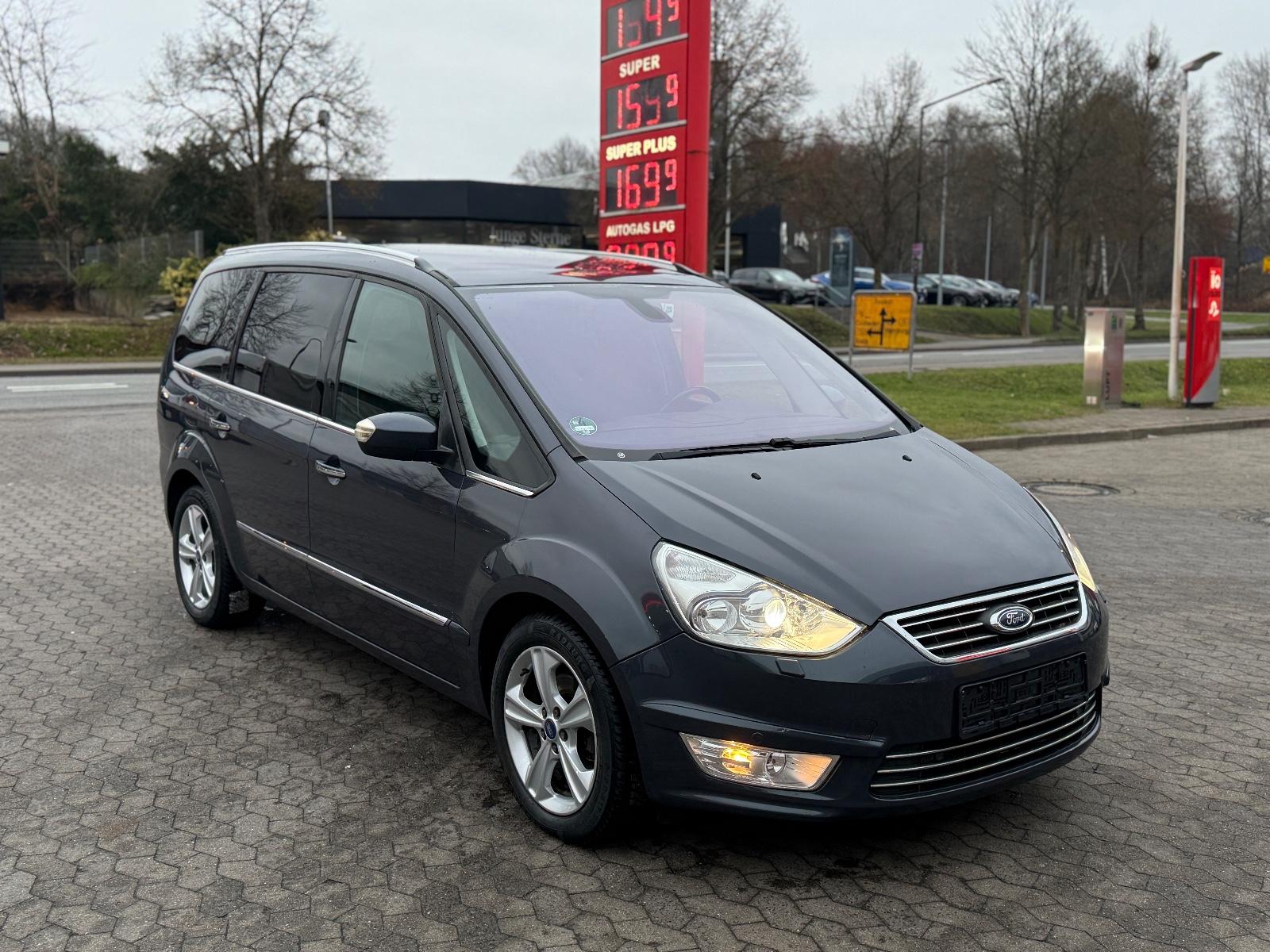 Ford Galaxy Titanium*TÜV+INS NEU*7 SITZER*XENON*NAVI