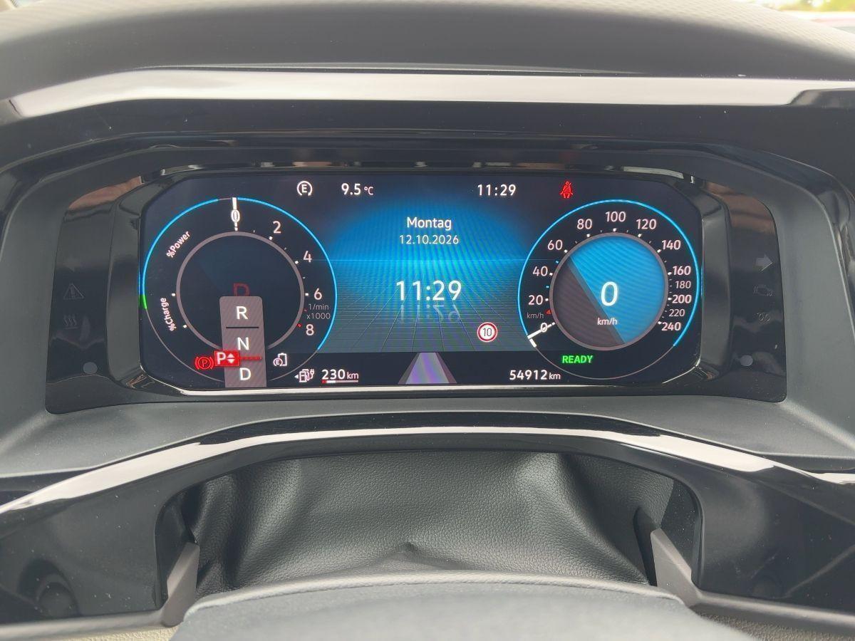 Volkswagen T7 Multivan 1.4 TSI Hybrid DSG GRA LED Navi