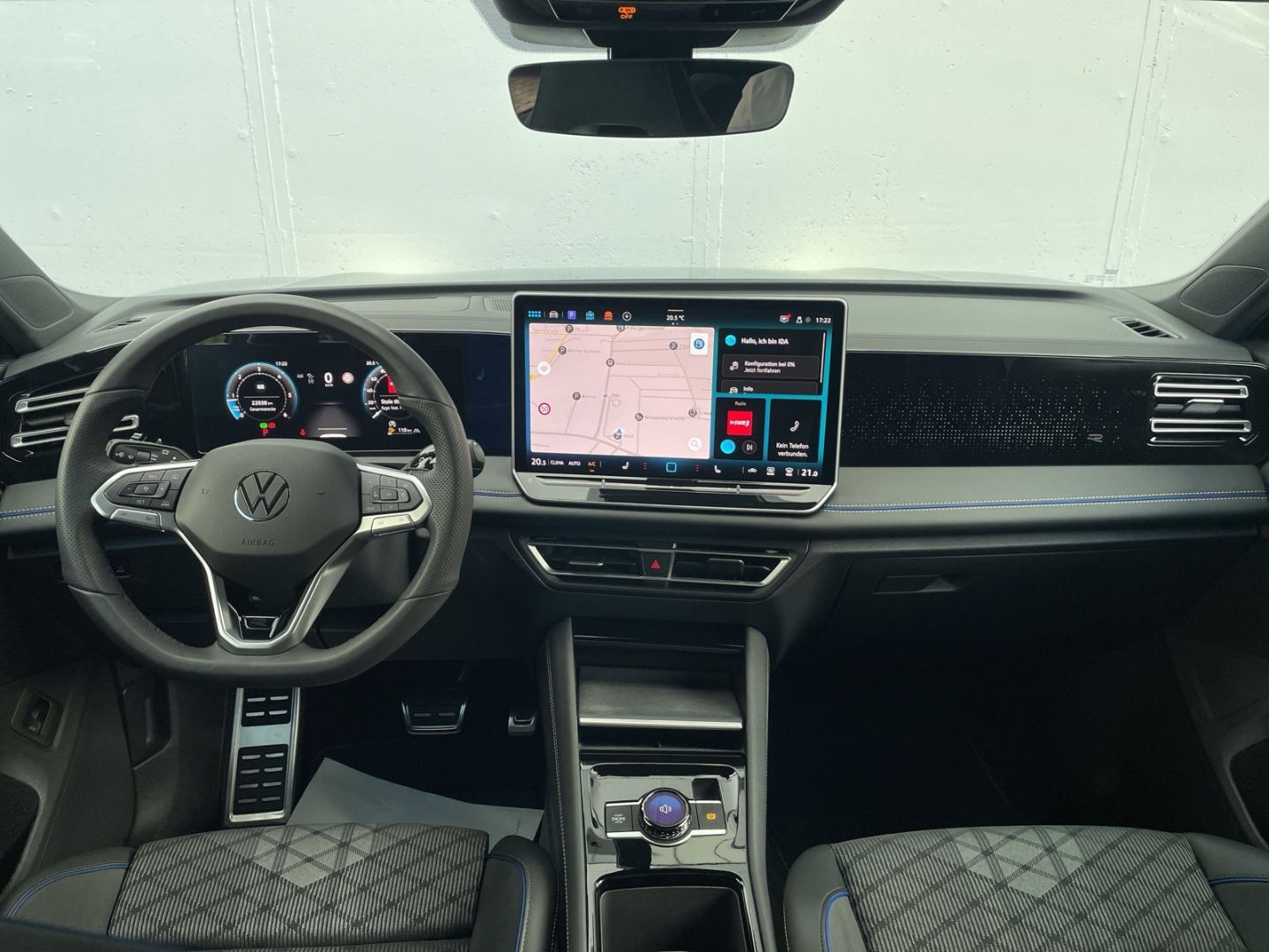 Tiguan 2.0 TDI R-Line Black Style 360°Kamera/AHK